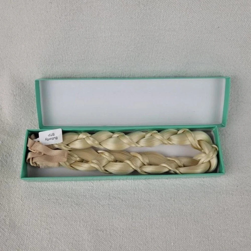 Madison braids Blonde‎ Butterfly